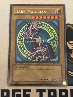 Dark Magician SDY-006 Ultra Rare 1st Edition Yu-Gi-Oh! NM Misprint Holo Line - Image 4