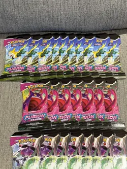 30x Pokemon TCG Fusion Strike Sleeved Booster Pack - New & Sealed - Image 3