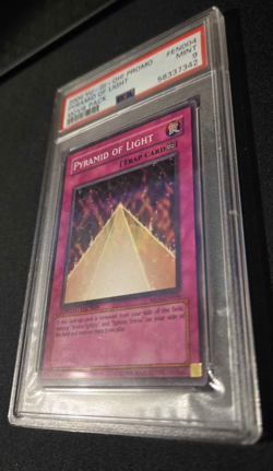 2004 Yu-Gi-Oh! Pyramid of Light EN004 promo movie pack PSA 9 - Image 3