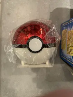 Pokemon Mewtwo Trading Card 23K Gold-Plated Poke Ball Sealed - Image 2
