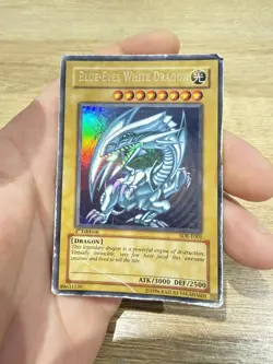 Blue-Eyes White Dragon SDK-E001 Ultra Rare 1st Edition Heavy Play Yugioh - Image 1