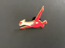 Pokemon DRAGON MAJESTY HOLO PROMO Card LATIAS SM135+COLLECTIBLE OFFICIAL PIN NEW - Image 3