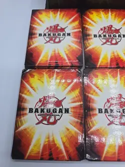 Blue box Bakugan Battle Brawlers Blue Box Set/76 magnetic cards - Image 3