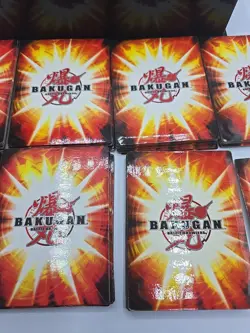 Blue box Bakugan Battle Brawlers Blue Box Set/76 magnetic cards - Image 4