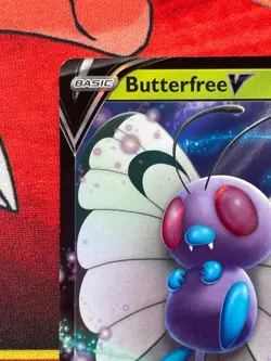Butterfree V 001/189 Ultra Rare - Pokemon Sword & Shield Darkness Ablaze - NM - Image 2
