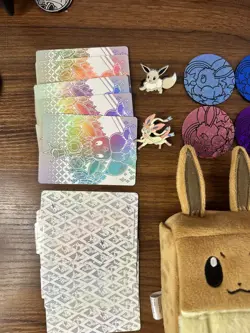 Pokemon Prismatic Evolutions Eevee POUCH and deck box + coins, dividers & pins - Image 3