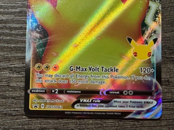 POKEMON FULL ART PIKACHU VMAX SWSH062 BLACK STAR PROMO + DARKRAI SLEEVE LP-NM - Image 3