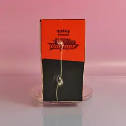 VIVID VOLTAGE ELITE TRAINER BOX POKEMON ENGLISH OVP SEALED IM ACRYL CASE - Image 4