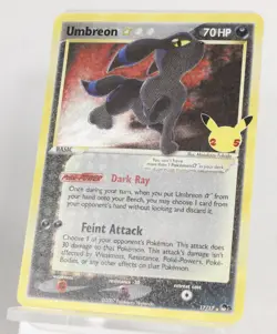 Umbreon 17/17 Gold Star Celebrations Holo Illustration Pokemon TCG Card (U) - Image 1