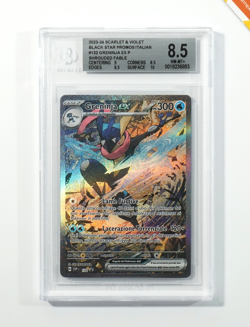 Pokemon BGS 8.5 Greninja Ex #132 Special Illustration Collection 2024 Italiano - Image 1