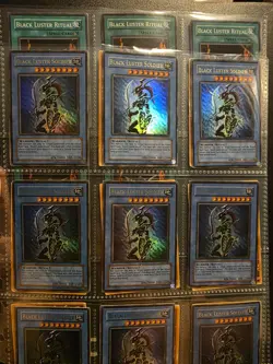 Yugioh Starter Deck Yugi Evolution SYE 23 holo Card Bundle Dark Magician - Image 1
