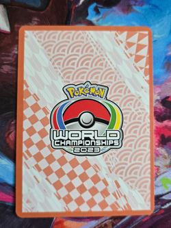 Raikou V 048 /172 2023 Pokemon World Championships Brilliant Stars NM EN - Image 2