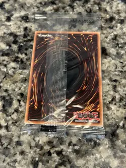 Yu-Gi-Oh! Harpie's Feather Duster EDC1-EN001 Quarter Century Rare. Sealed! - Image 5