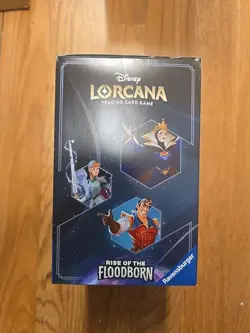 Disney Lorcana TCG: Rise of the Floodborn ILLUMINEER'S TROVE Box NEW Sealed - Image 2
