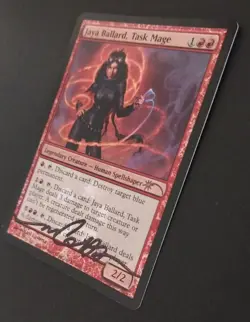 MTG - Magic: The Gathering - Jaya Ballard, Task Mage - MEDIA (FOIL)(LP)(SIGNED) - Image 2