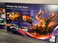MTG 2017 Gift Pack X3 NEW FACTORY SEALED English 3 Boxes Amonkhet Ixalan Hour - Image 4