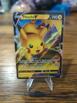 Pokemon TCG Pikachu V Vivid Voltage 043/185 Holo Ultra Rare - Image 1