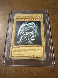 Yugioh! 2002 Blue Eyes White Dragon SDK-001 1st Edition Ultra Rare starter deck - Image 2