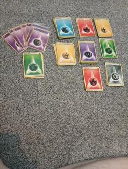 Approx 650 Mixed Pokemon Card Bulk Joblot Bundle. Includes Some Holos Shiny - Image 2