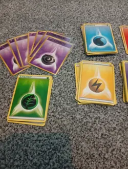 Approx 650 Mixed Pokemon Card Bulk Joblot Bundle. Includes Some Holos Shiny - Image 4