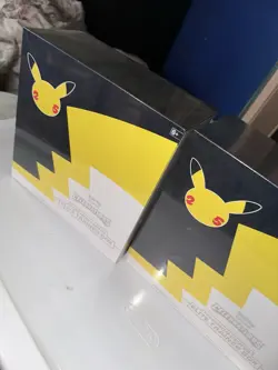 Pokemon TCG: Celebrations Pokemon Center Elite Trainer Box - Image 3