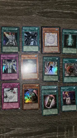 Yugioh Card collection older cards from early sets 2004-2007 448 cards - Image 2