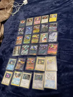 Lot Of 30 Pokemon Cards - Image 2
