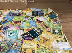 2.5LB Lot of Mixed Assorted Various Pokemon Cards Trading Cards TCG CCG - Image 3