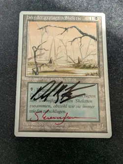 1x Swamp Drudge Skeleton Misprint MTG 4th Edition LP SIGNED German - Image 1