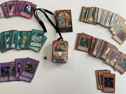 2003 Yu-Gi-Oh! collectors deck tin, pin and cards - Image 2