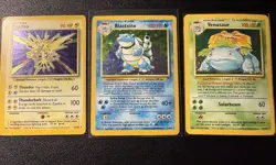 Vintage Pokemon Binder Collection 1999 25 HOLOS, Base Set+Jungle+ Fossil+ Holos - Image 1