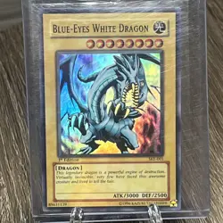Blue-Eyes White Dragon – SKE-001 – 1st Edition – NM/LP Yu-Gi-Oh! - Image 1