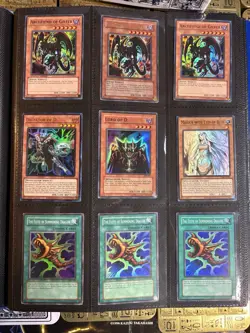 Yugioh! Vintage YuGiOh Card Binder Collection lot, Holos, Blue Eyes, holos! - Image 3