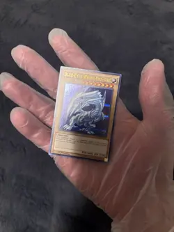 Yu-Gi-Oh! Blue-Eyes White Dragon DUSA-EN043 Duelist Saga 1st Edition - Image 3
