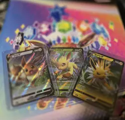 Eeveelutions Lot, Eevolutions Zipper 4 Pocket Binder, Over 260 Cards, Prismatic. - Image 3