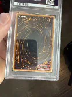 2007 Yugioh Red Eyes Black Metal Dragon Holo #EN015 PSA 7 Premium Pack - Image 2