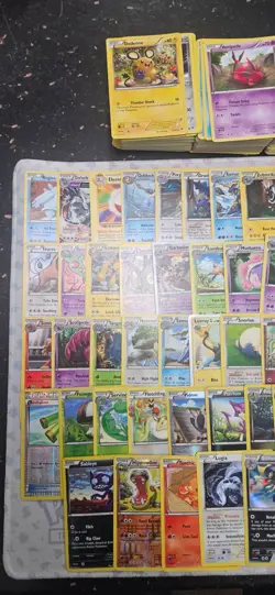 Midvintage pokemon card lot MP/DMG c,un, Rares, Holos 500+ - Image 2