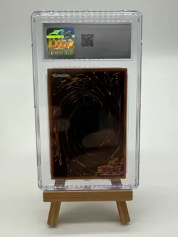2002 Yugioh Blue Eyes White Dragon SDK-001 Ultra Rare Holo CGC 6 - Image 4
