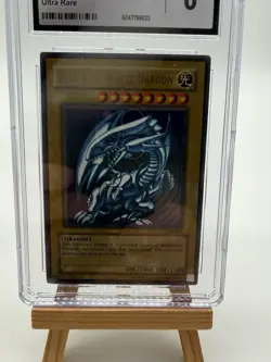 2002 Yugioh Blue Eyes White Dragon SDK-001 Ultra Rare Holo CGC 6 - Image 5