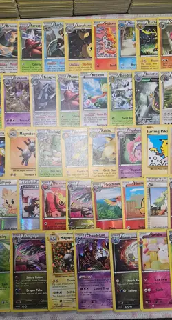 Midvintage pokemon card lot MP/DMG c,un, Rares, Holos 500+ - Image 3