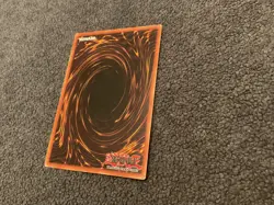 Yu-Gi-Oh Dark Magician SDY-006 - Image 2