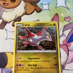 Latias SM135 NM Cosmo Holo Sun & Moon Black Star Dragon Majesty Pokemon Promo - Image 3
