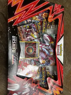 Pokemon TCG Urshifu Single Strike Vmax Premium Collection Box - POK80893 820650808937 - Image 1