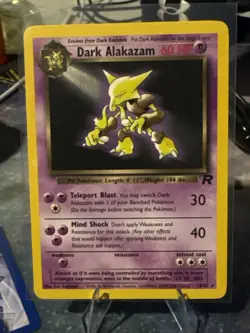 Dark Alakazam 18/82 Team Rocket Non Holo Rare NM- Vintage WOTC Pokemon Card - Image 1
