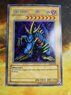 Tri-Horned Dragon LOB-000 NM SECRET RARE The Legend of Blue Eyes Yugioh - Image 2
