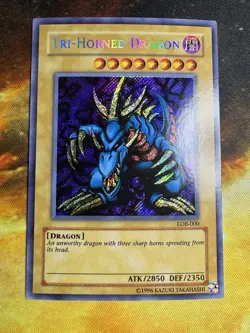 Tri-Horned Dragon LOB-000 NM SECRET RARE The Legend of Blue Eyes Yugioh - Image 3