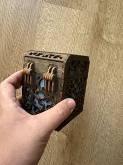 MTG Commander Deck Box Wooden Blue Carved Magic - Image 4