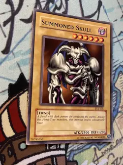 Yugioh! Summoned Skull SYE-005 Common Unlimited Edition MP - Image 2