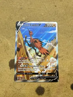 Pokemon TCG Galarian Zapdos v Alternate Art Chilling Reign Card 174/198 - Image 1