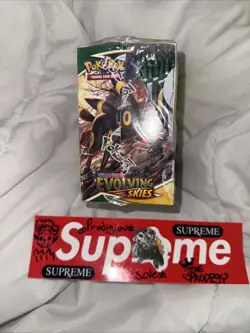 Pokemon Evolving Skies Booster Box Brand New Factory Sealed 36 Packs - Image 2